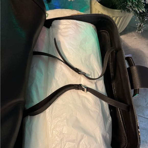 Runaway Prada Spring/Summer 2014 limited edition. It can be unisex . - Picture 6 of 15